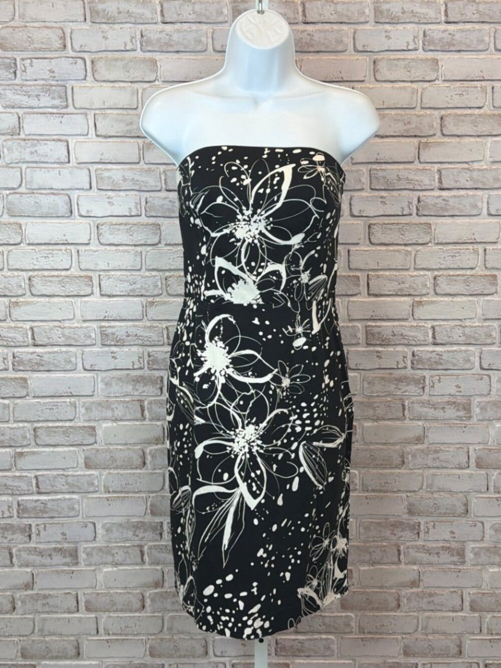 Spence Dress – Black/white, Size 8
